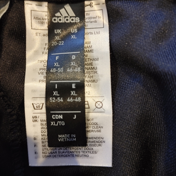 Ladies Adidas pants in XL - Picture 3 of 3